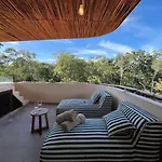 Charming Boutique Condo Jungle Views Private Pool