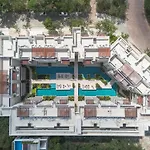 70\'S Experience In Tulum With Pool View
