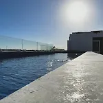 2 Bedrooms 10 Minutes To The Beach