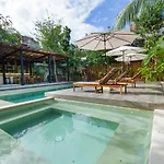 Boho Chic Apartment & Pool Tulum
