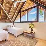 Amazing Eco Palapa At Private In Sian Kaan. Chunyaxché
