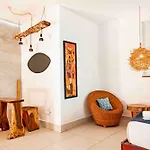 Niik 4*