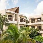Xunik 205 1br Apartamento