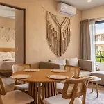 Xunik 205 1br Apartamento