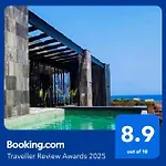 Seascape Near The With A Sea-view Rooftop And Infinity Pool *