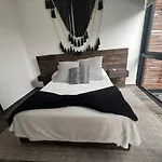 Promo Luxury House With Private Pool Town House 8 Pax 4 Rec Сasa de vacaciones *