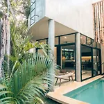 Round Luxury Jungle Villa Priv Pool-Concierge 4A