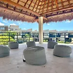 Relaxing Lakeside Retreat Pool, Hot Tub y Patio