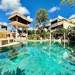 Relaxing Lakeside Retreat Pool, Hot Tub y Patio