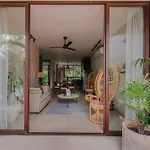 Spacious, Stylish, Comfortable, 2Bd 2Bth Condo,Private Pool 24Hr Concierge