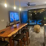 Exclusivo! 2 Dormitorios, 4 Camas, De 1 A 6 Huéspedes Con Terraza Directo A La Alberca Y Otra Alberca Azotea Wifi , Gym , Sauna, Elevador Y Mas!!! Apartamento