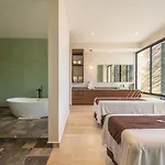 Lux 2br W Rooftop Pool And Close To Сasa de vacaciones *