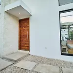Casa Reyna Villa *