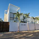 Casa Reyna *