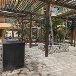 Stylish Duplex Lower Level 2-Br Wifi Pool Gym
