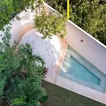 Private Jungle Cool Pool 500 Mbps Wi-fi 3 Bikes King Bed Apartamento