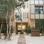 Beautiful 2 Bdr, Top Location!