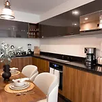 Apartamento Luxurious 2br In With Breathtaking Views *