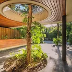 Romantic Garden Apt W Private Pool Spa Access