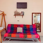 Monoespacio A 2 Cuadras De La Estacion De Autobuses Ado