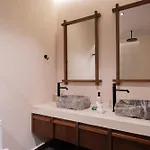Exclusive 2br Lock-off Huge Terrace & Private Pool Humana