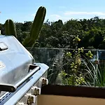 Apartment 3-br With Private Pool, Terrace And Bbq
