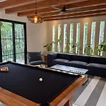 Hacienda Babylon - 9 10 Pools Gym&sauna