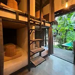 Hostal Meteora & Coffeehouse Tulum