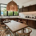 Stunning Design - Two Pools - Bbq 5a 5b *