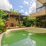 Studio With Private Pool & Terrace