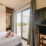 Studio With Private Pool & Terrace