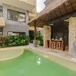 Studio With Private Pool & Terrace