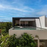 Lux 2Br W Rooftop Pool And Private Balcony