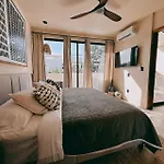 Luxury Penthouse With Jungle Views Apartamento *