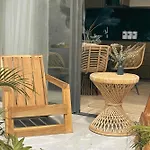 Loft Izel Sleeps 4 With Beach Club Access, Close To La Veleta