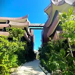 Toes In The - High Speed Wifi Bike To
