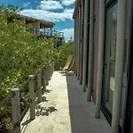 Hotel Caiman Habitat Tulum Beach