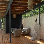 Stylish Studio In Humana Bikes & Pools