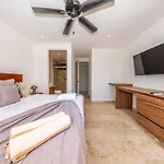 Сasa de vacaciones Lux 2 Bd W Balcony, Rooftop Pool In Aldea Zama *