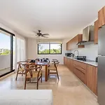 Lux 2 Bd W Balcony, Rooftop Pool In Aldea Zama *