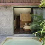 Humana Luxury Private Pool & Huge Terrace Apartment
