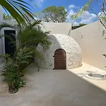 Your Ideal Retreat Gf Oasis With Pool Access For 3