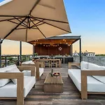 Gorgeous Luxury Penthouse At Xalet With Private Roof And Jacuzzi Apartamento *