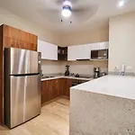 Luxury 2bd Rooftop Pool Jacuzzi Gym Sauna Y Apartamento