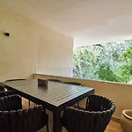 Luxury 2bd Rooftop Pool Jacuzzi Gym Sauna Y