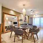 Apartamento Luxury 2bd Rooftop Pool Jacuzzi Gym Sauna Y