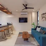 Nature Retreat With Tub And Terrace Apartamento