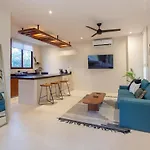 Nature Retreat With Tub And Terrace
