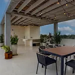 Apartamento Penthouse With Private Pool, Rooftop, And Stunning Views *