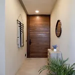 Penthouse With Private Pool, Rooftop, And Stunning Views